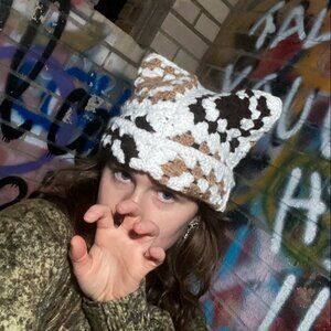 Meet your Posher, Sydney